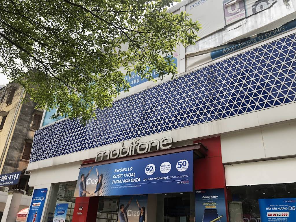 Mobifone stores on Hang Ma - Hoan Kiem - Hanoi