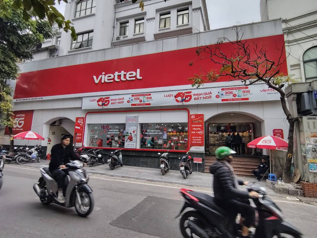 Viettel store on Luong Van Can street - Hoan Kiem - Hanoi