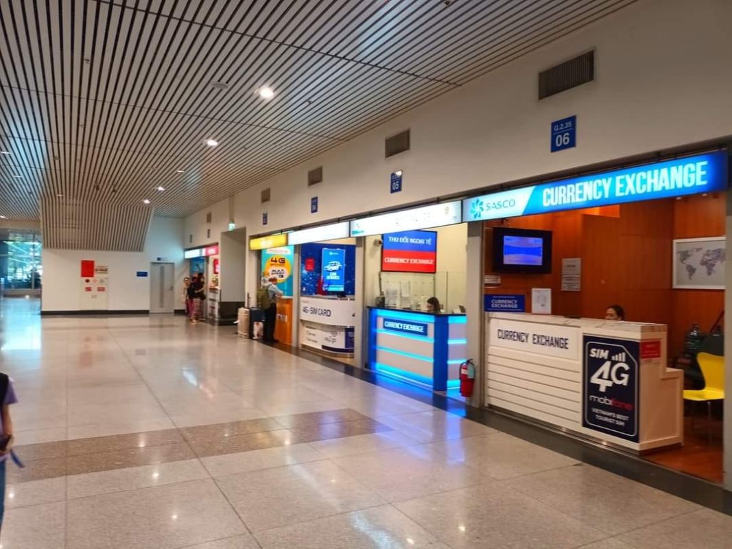 A row of stalls at Tan Son Nhat Airport (SGN)