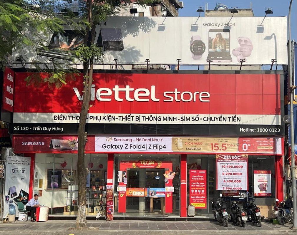 Buy SIM cards in Viettel Store in Vietnam